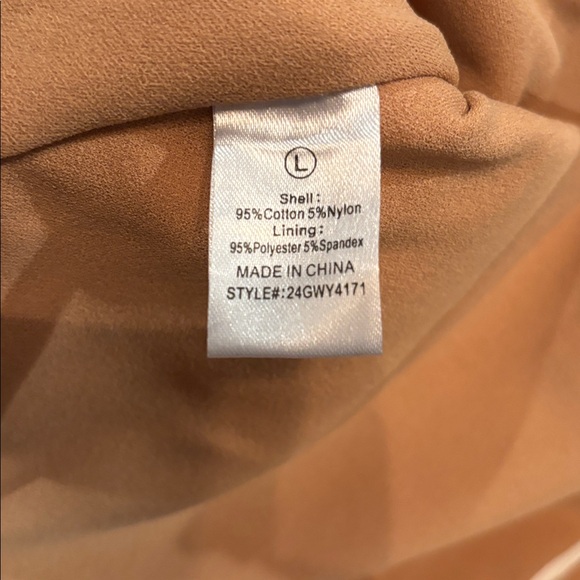 Elegant White Lace Dress - Picture 5 of 8